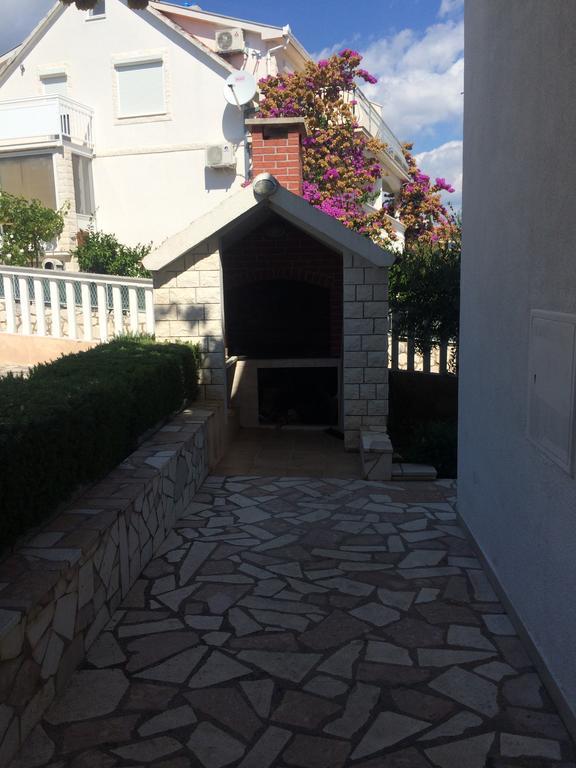 Suz-Ana Apartment Trogir Exterior foto