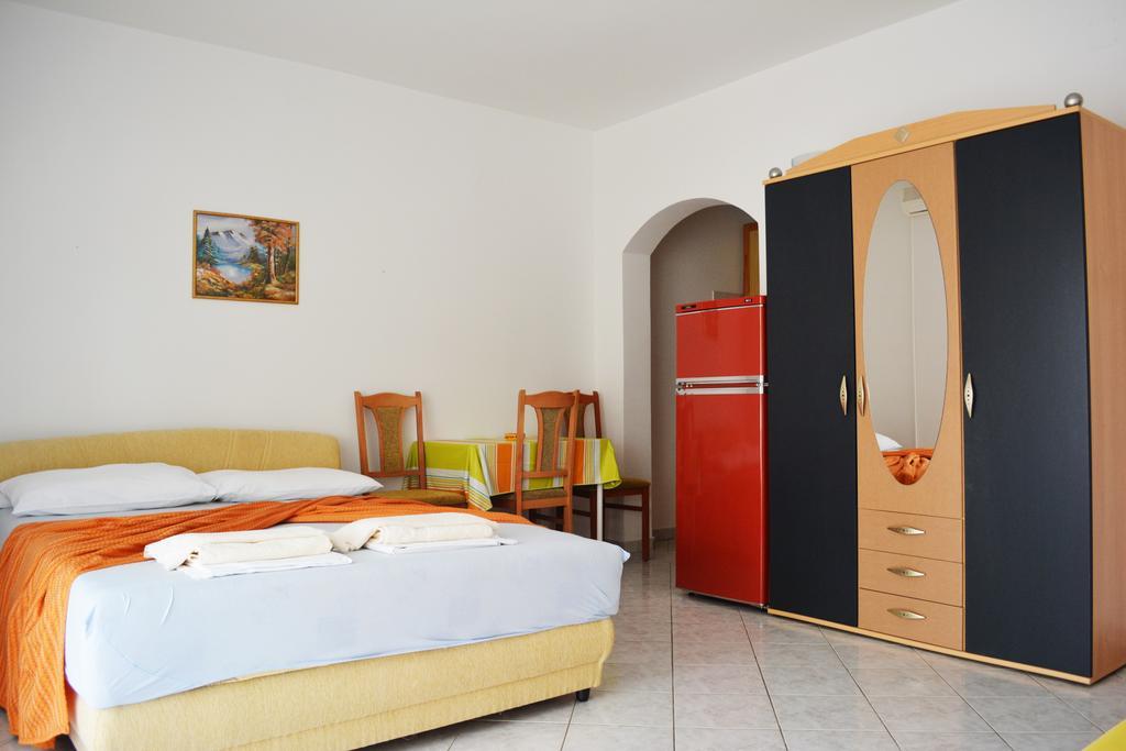 Suz-Ana Apartment Trogir Exterior foto