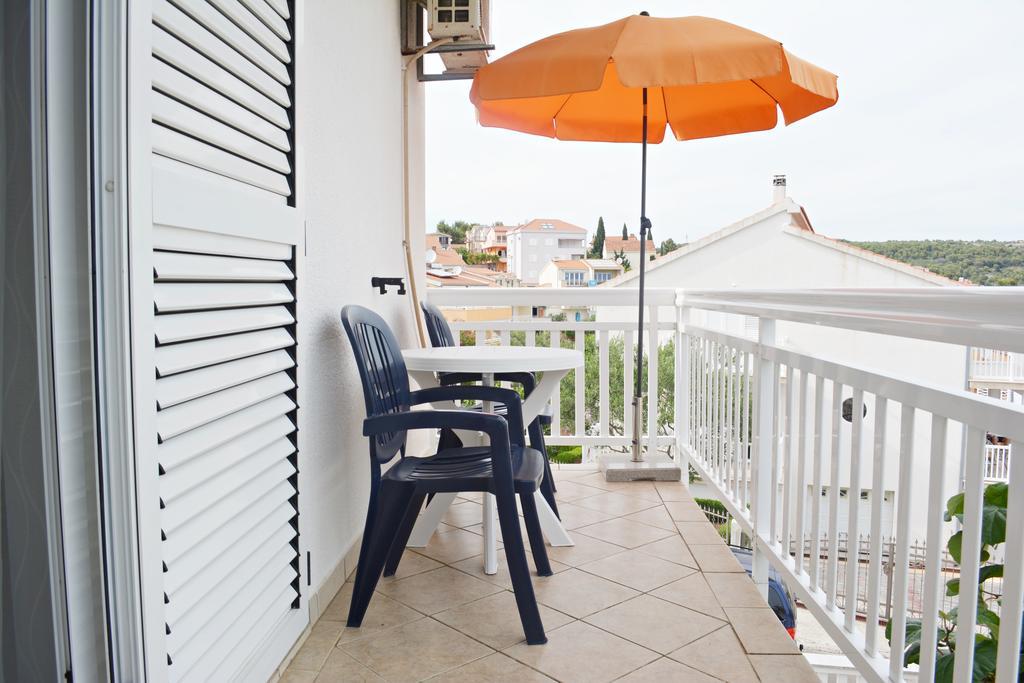 Suz-Ana Apartment Trogir Exterior foto