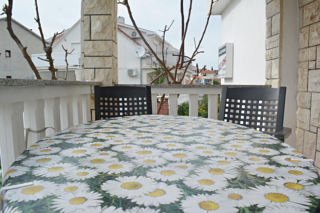 Suz-Ana Apartment Trogir Exterior foto