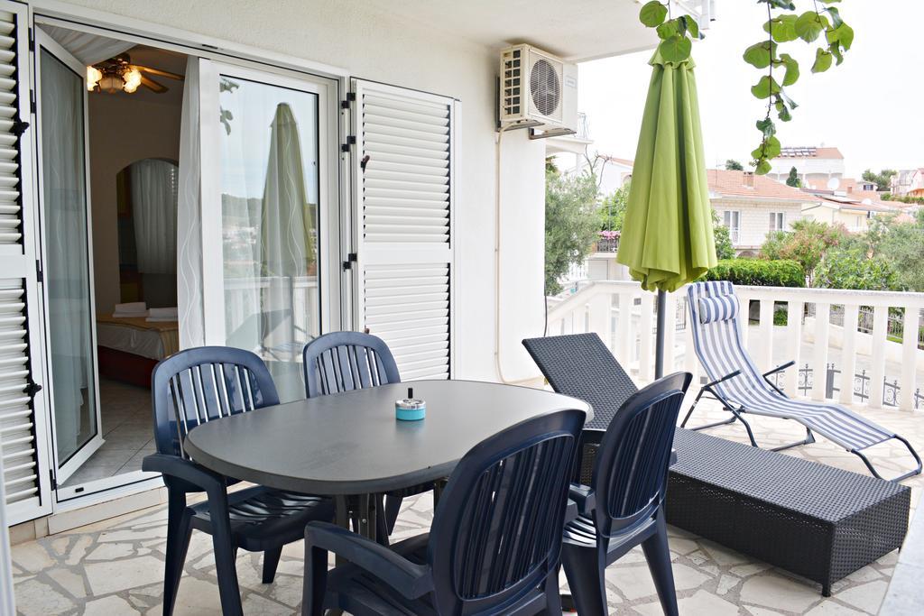 Suz-Ana Apartment Trogir Exterior foto